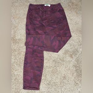 Anthropologie Burgundy Camo Slim Jefferson Mid-Rise Utility Pants Size 32